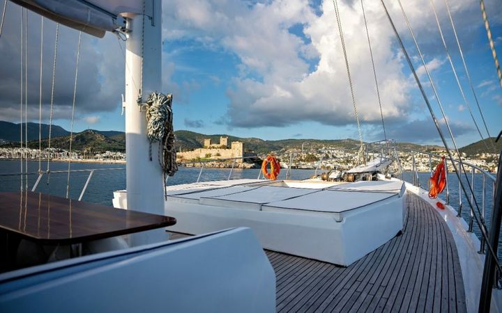 Motor Sailer 114 | S4