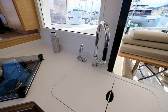 Nautitech 40 | Grelots