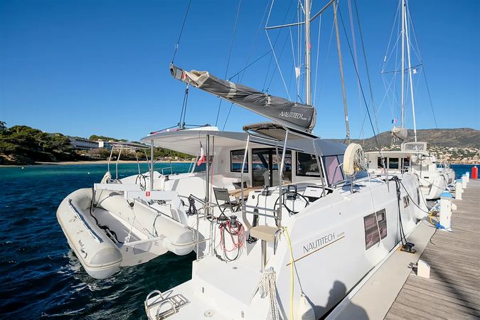 Nautitech 40 | Grelots