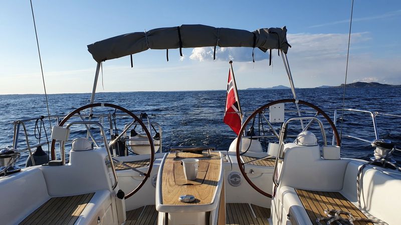 Beneteau Oceanis 43 | Leva