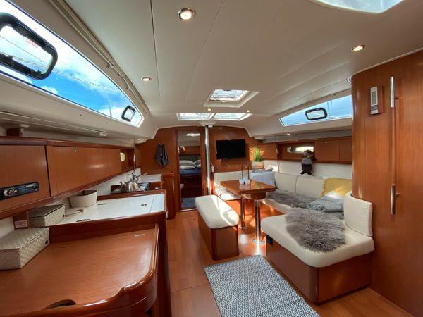 Beneteau Oceanis 43 | Leva