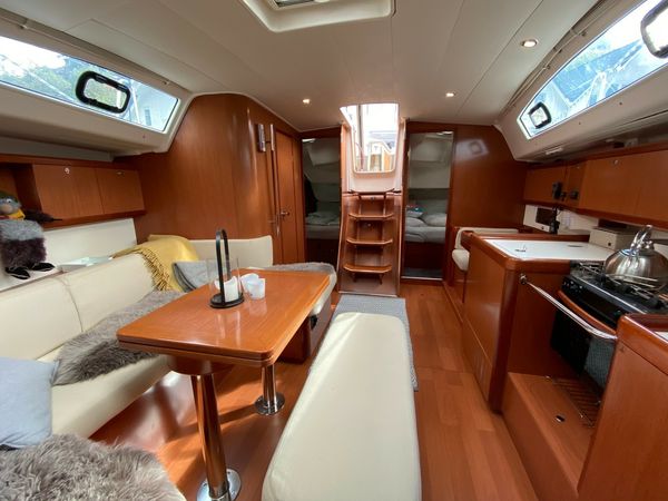 Beneteau Oceanis 43 | Leva