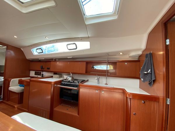 Beneteau Oceanis 43 | Leva