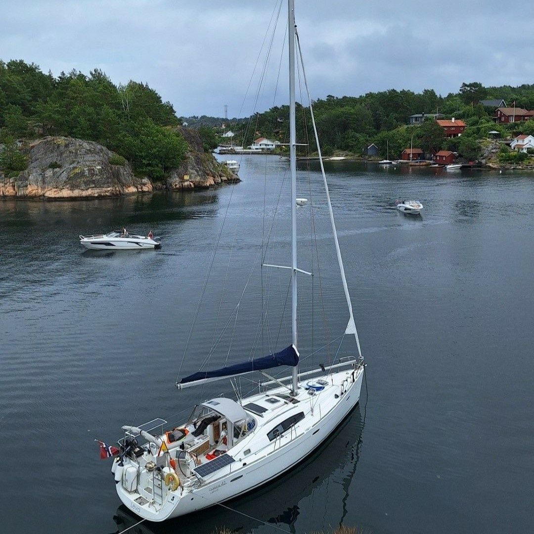 Beneteau Oceanis 43 | Leva