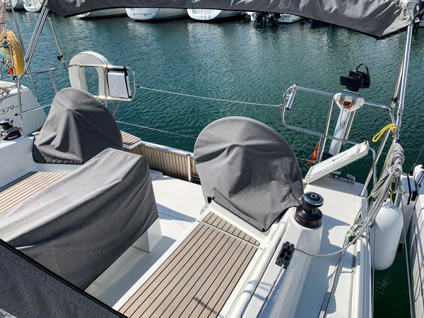 Beneteau Oceanis 34.1 | Cash-Flots