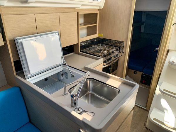 Beneteau Oceanis 34.1 | Cash-Flots