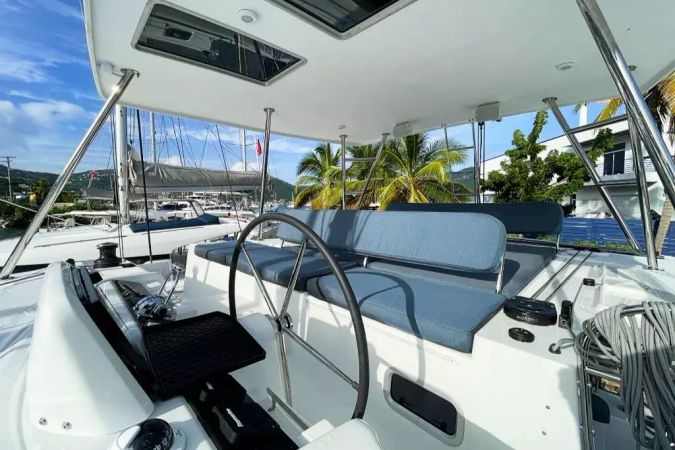 Lagoon 46 | Ocean Blue