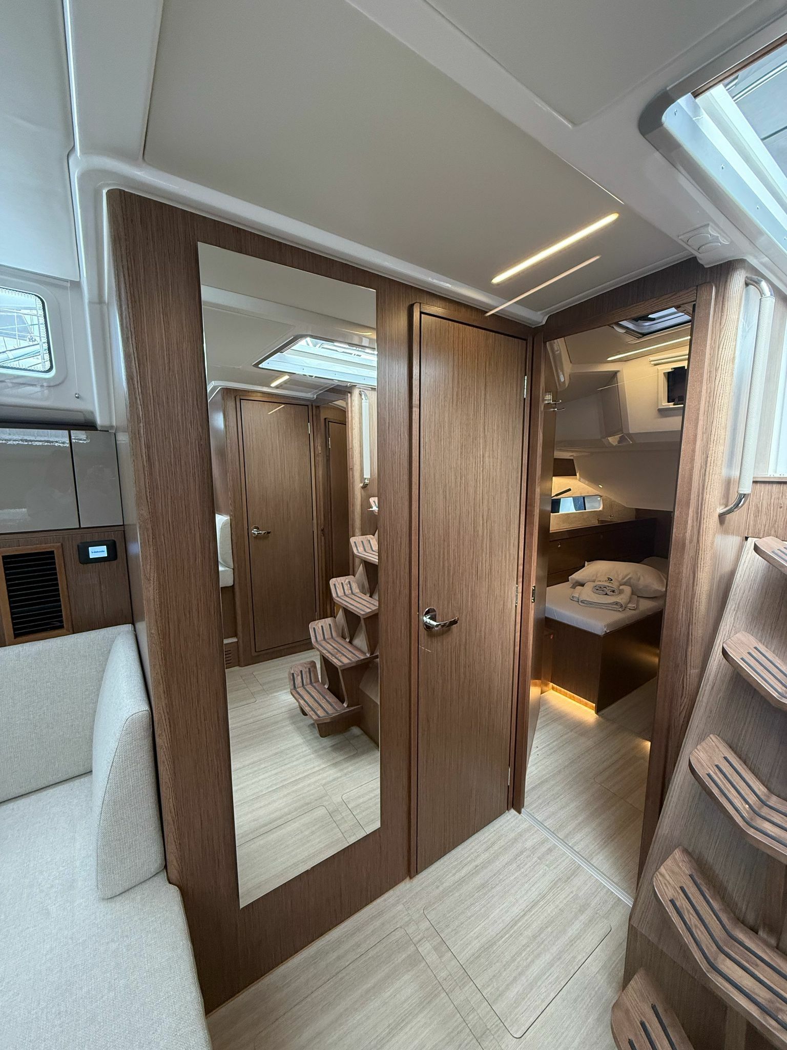 Bavaria C46 | Elifozzi