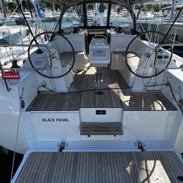 Bavaria C38 | Black Pearl