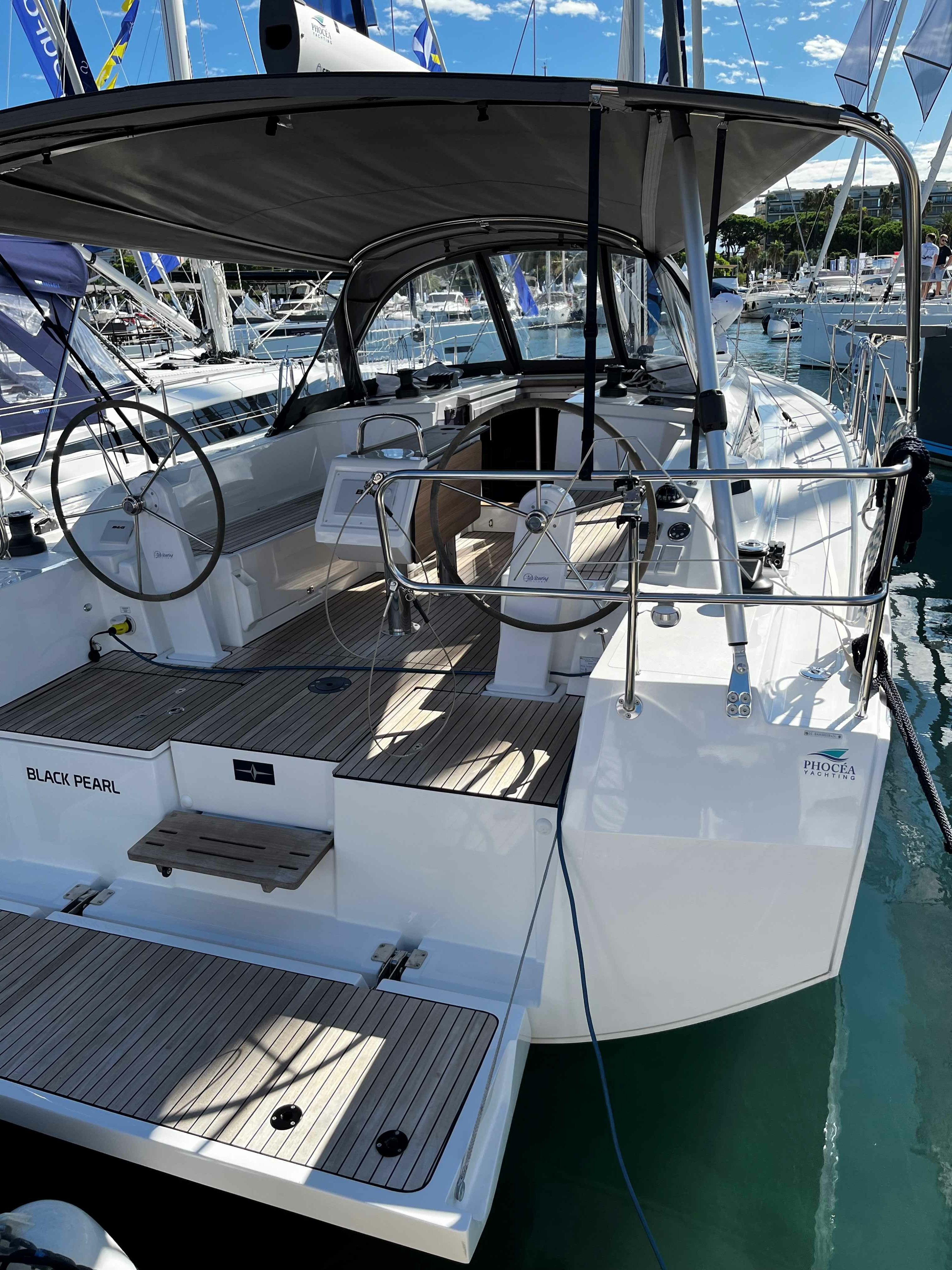 Bavaria C38 | Black Pearl