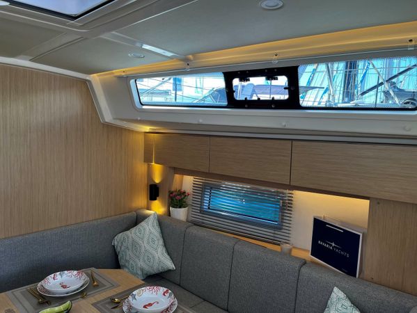 Bavaria C38 | Black Pearl