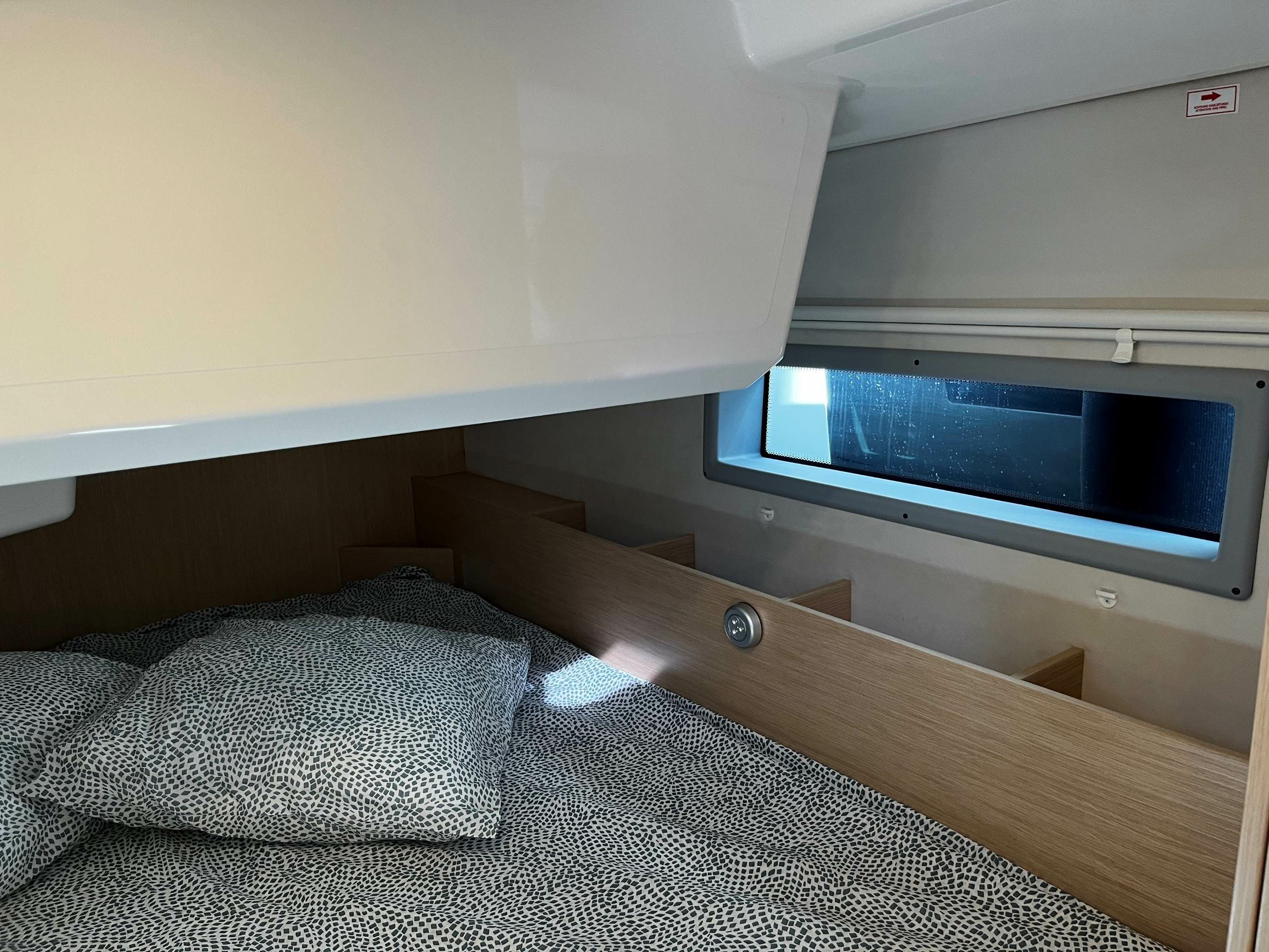 Bavaria C38 | Black Pearl