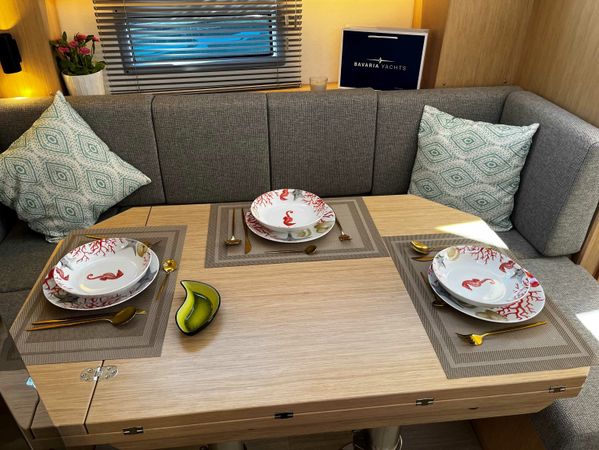 Bavaria C38 | Black Pearl