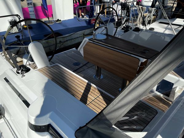 Bavaria C38 | Black Pearl