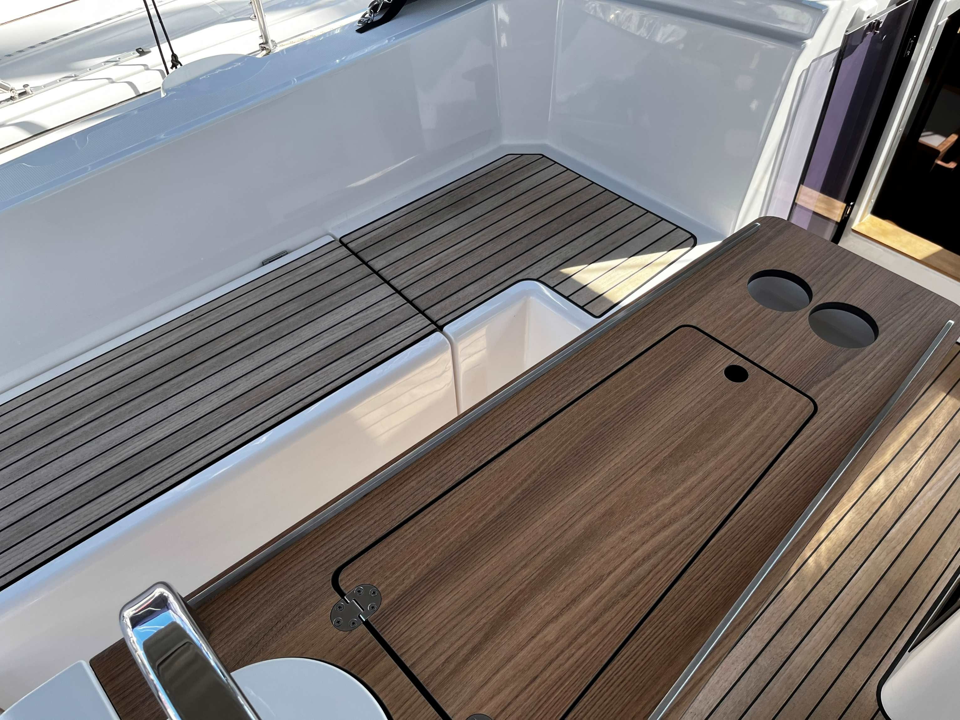 Bavaria C38 | Black Pearl