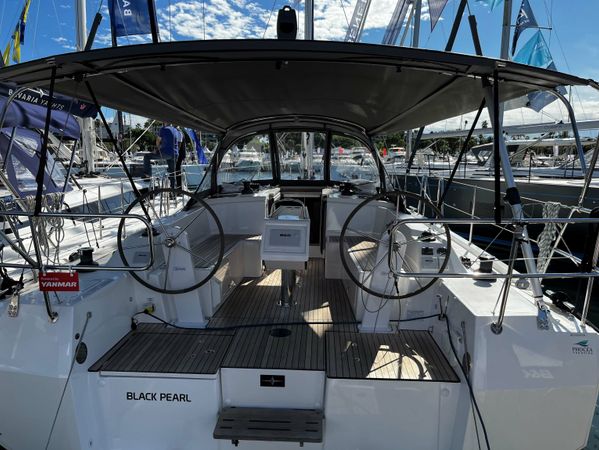 Bavaria C38 | Black Pearl