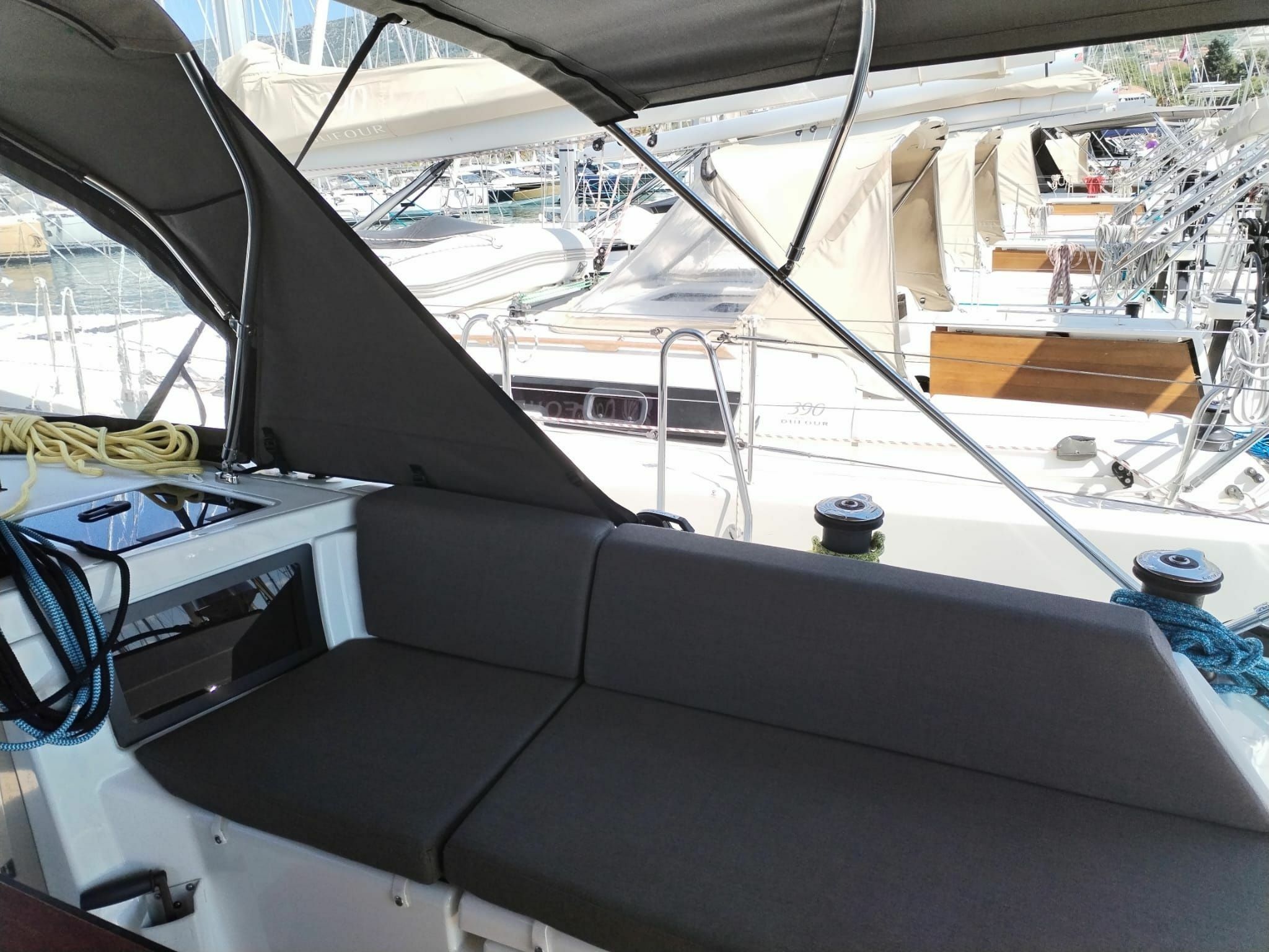 Dufour 44 | Virtuoso