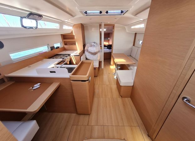Jeanneau Sun Odyssey 410 | Sunrise