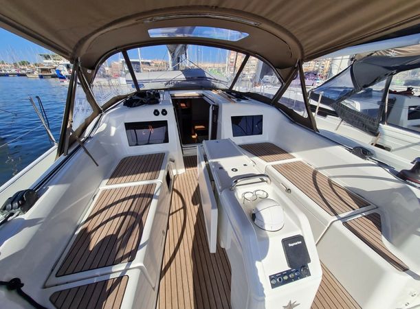 Jeanneau Sun Odyssey 410 | Sunrise