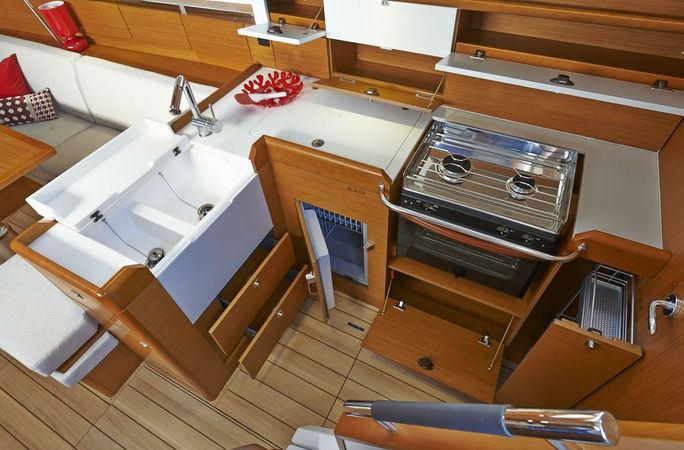 Jeanneau Sun Odyssey 410 | Sunrise