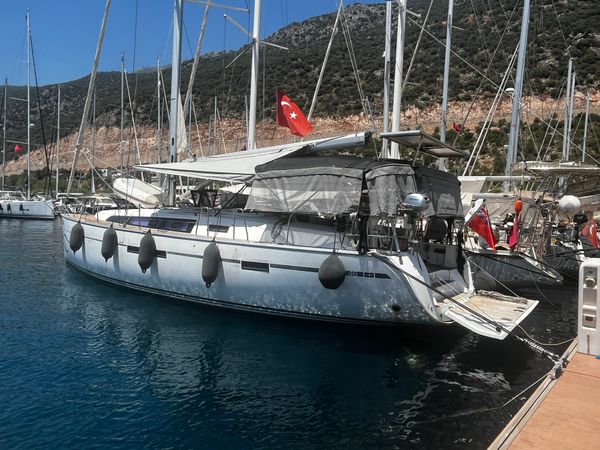 Bavaria Cruiser 46 | La Bella Luna