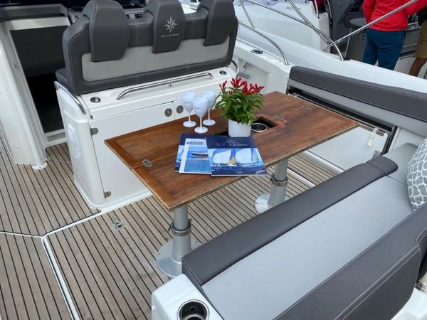 Jeanneau Cap Camarat 9.0 CC | Doudou