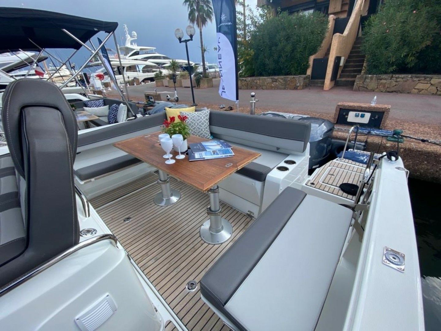 Jeanneau Cap Camarat 9.0 CC | Doudou