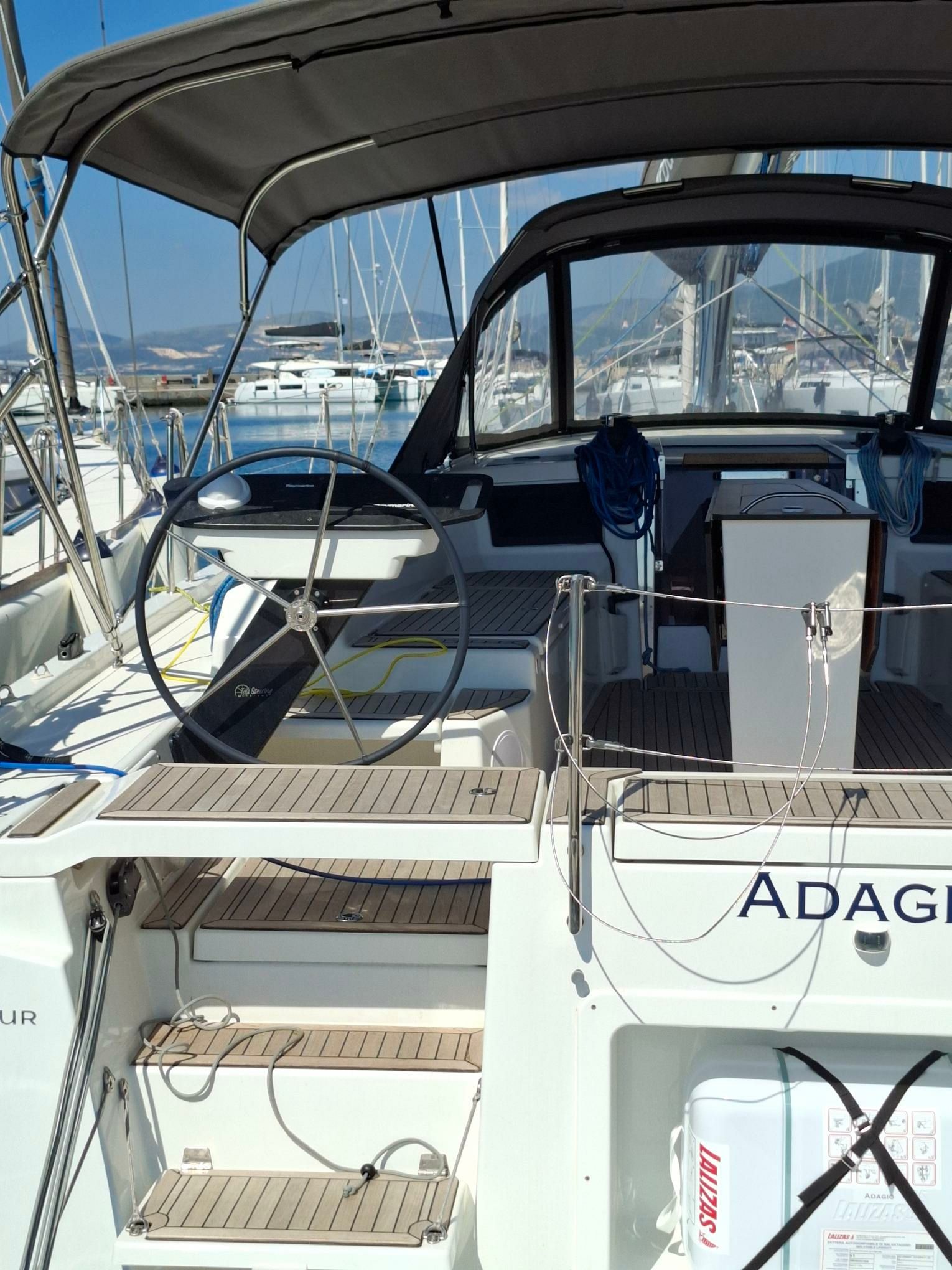 Dufour 44 | Adagio