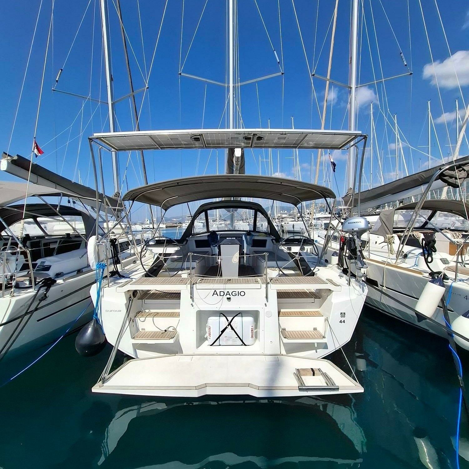 Dufour 44 | Adagio