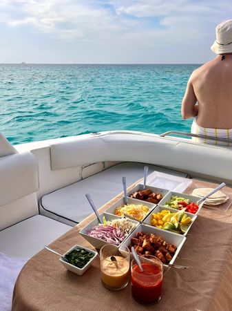 Sea Ray 400 | Lil Dail