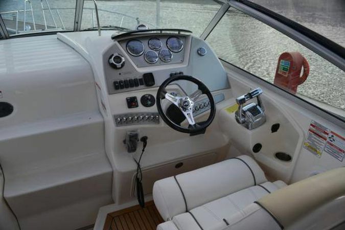 Sea Ray 305 Sundancer | Fourbuoys