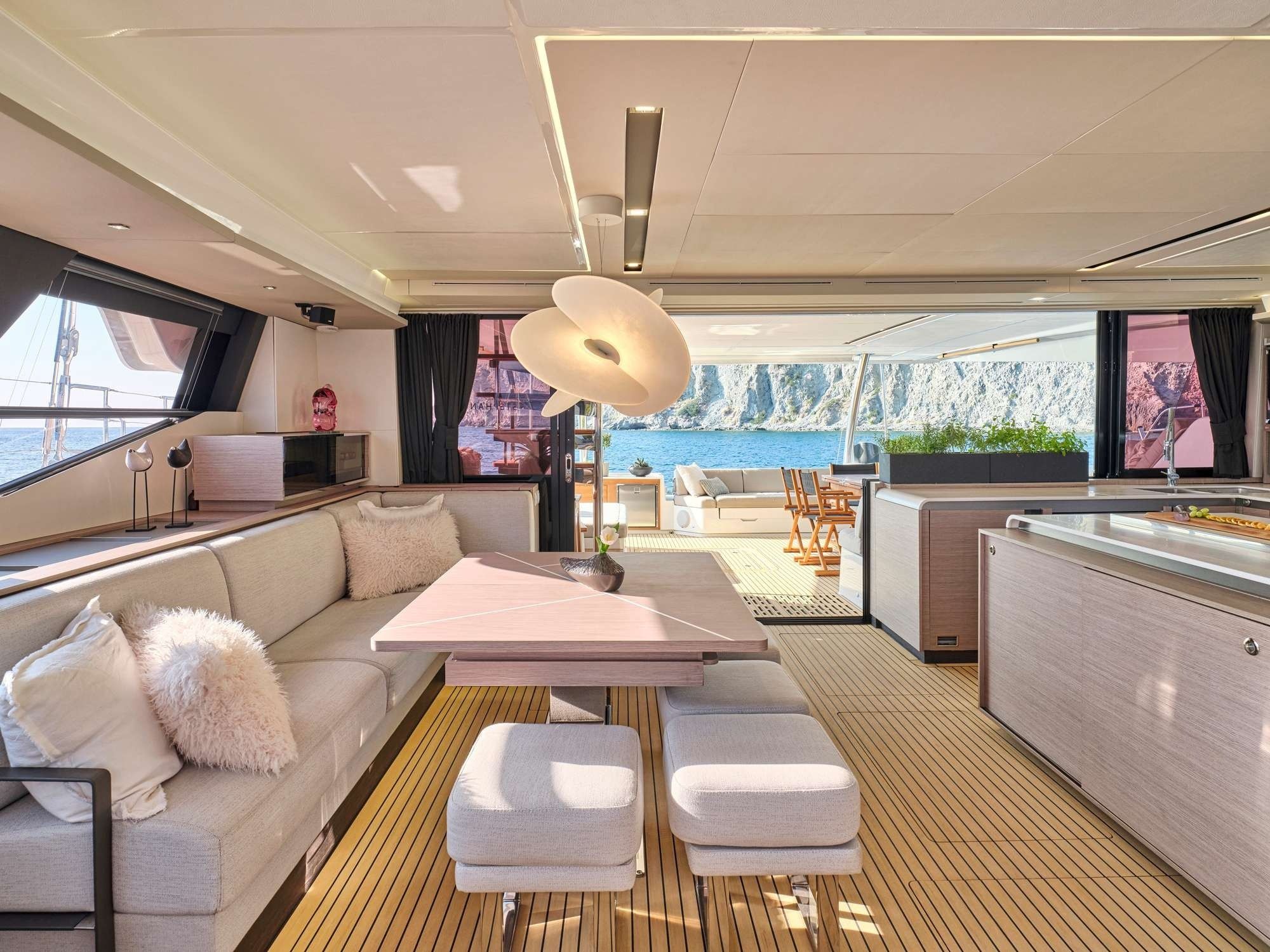 Fountaine Pajot Alegria 67 | Stephanie