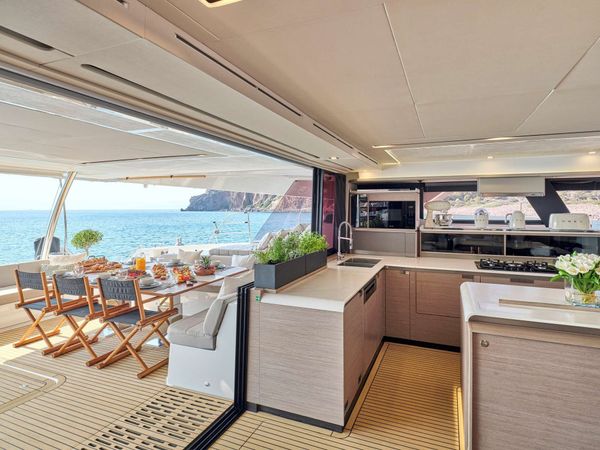 Fountaine Pajot Alegria 67 | Stephanie
