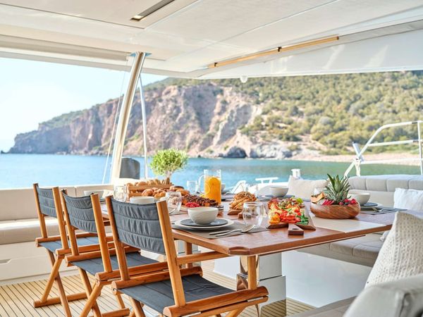 Fountaine Pajot Alegria 67 | Stephanie
