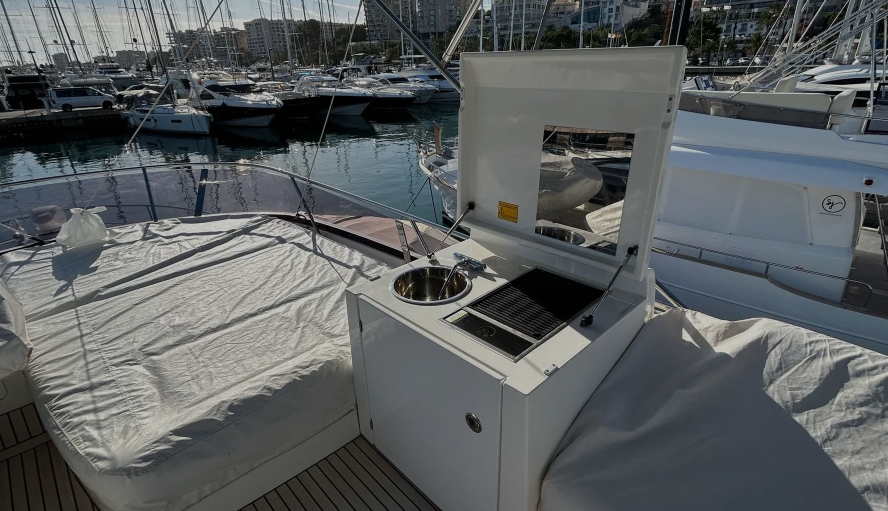 Prestige 460 Fly | Perfect Life