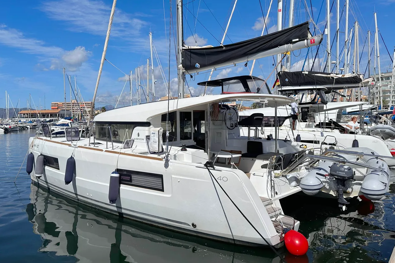 Lagoon 40 | Mary Grace