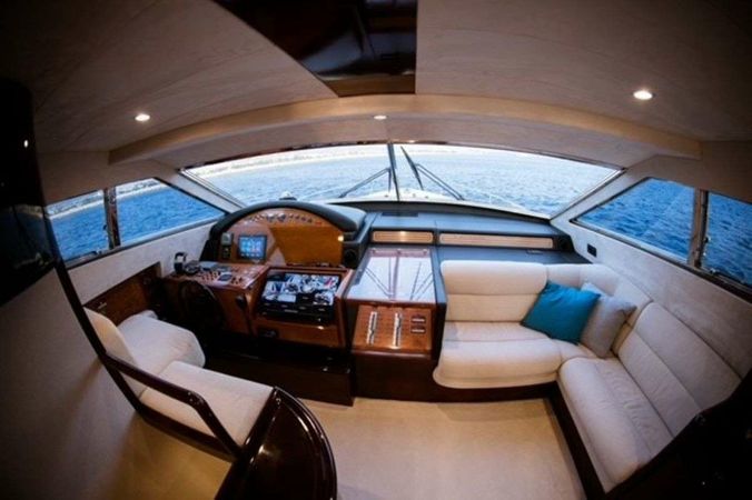 Ferretti 72 | Hasard