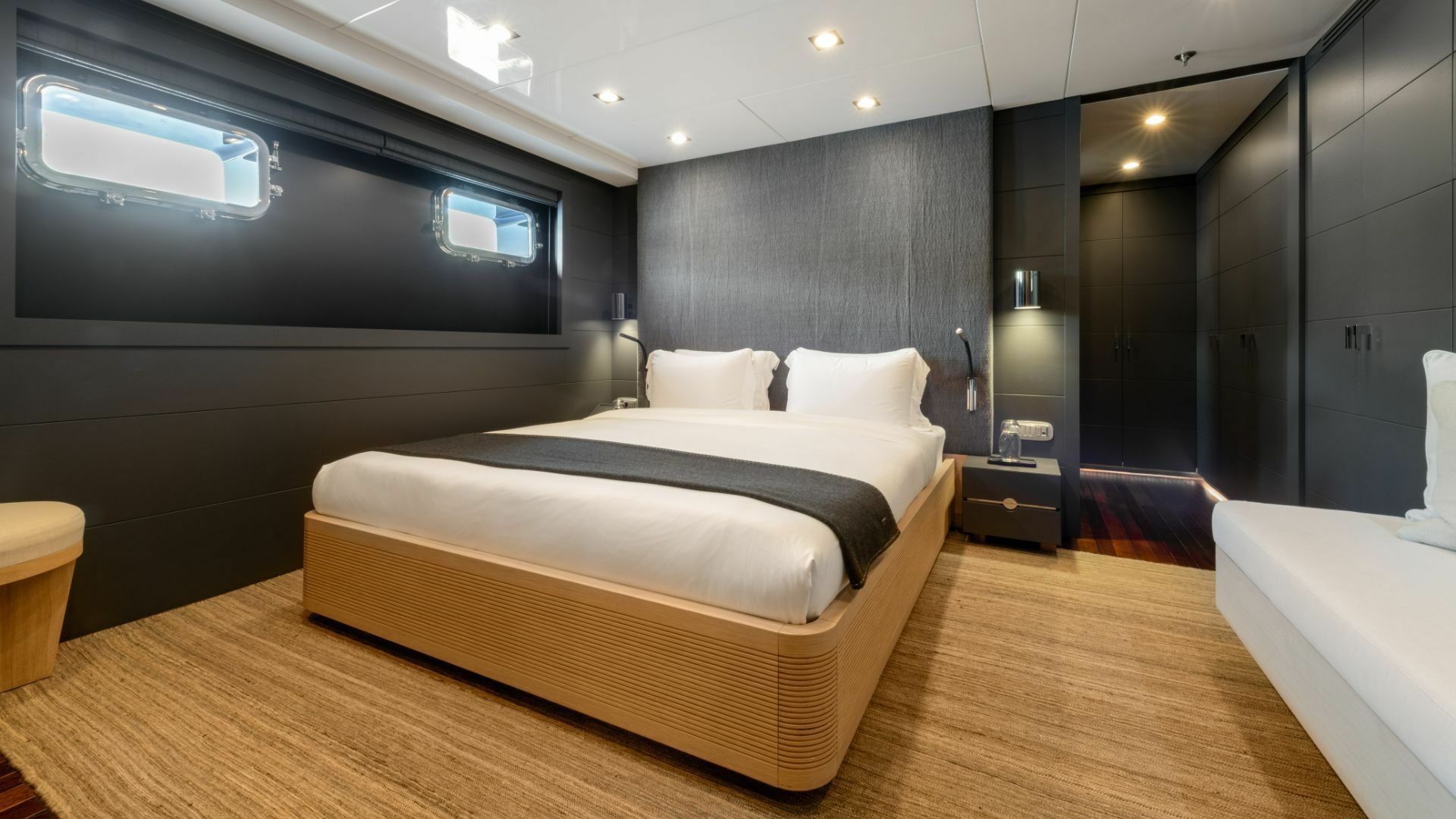 Custom Built 164 | Zia