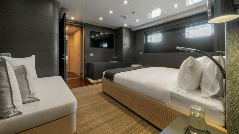 Custom Built 164 | Zia