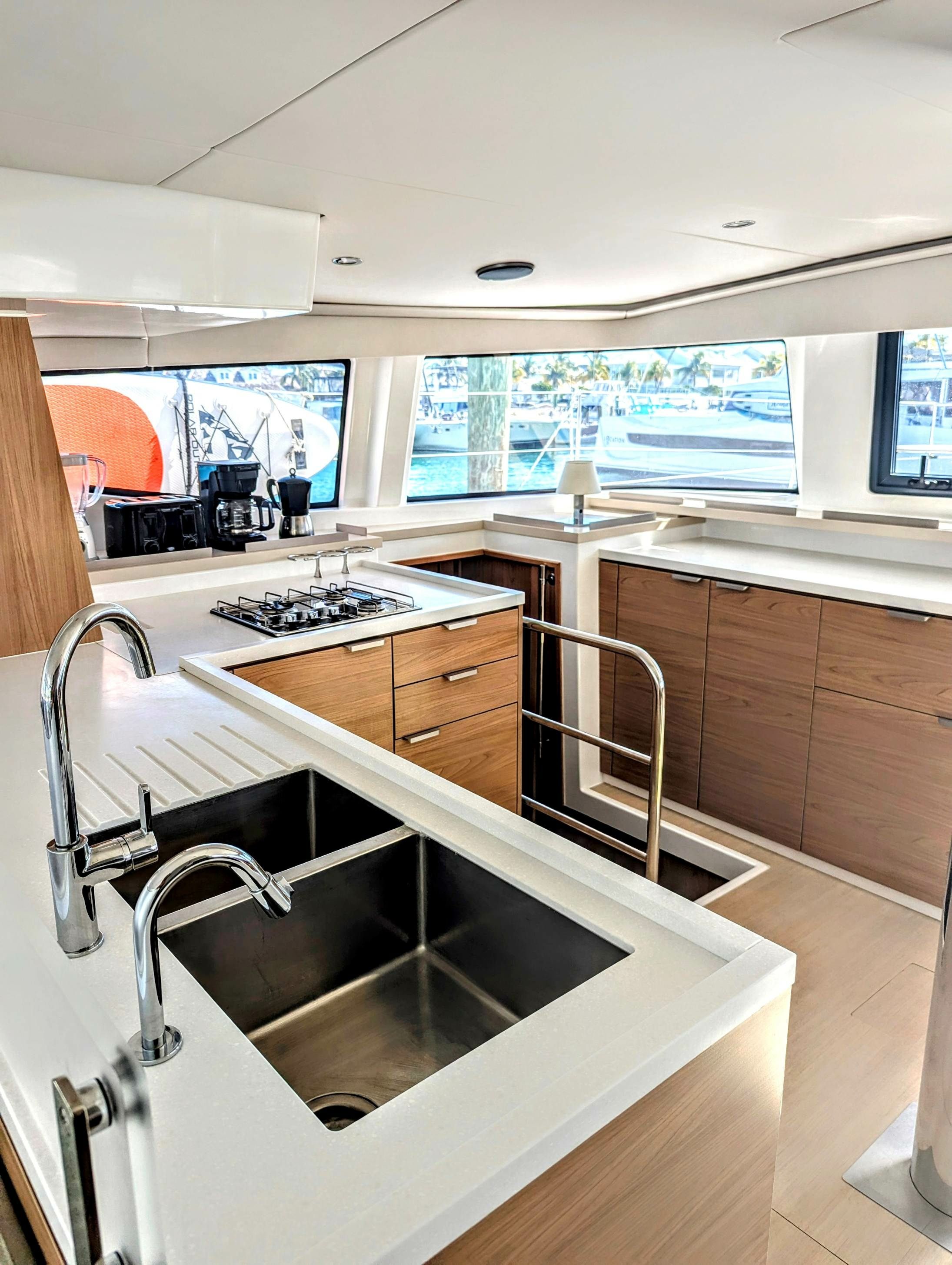Bali 4.6 | Star Voyager
