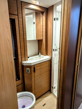 Bali 4.6 | Star Voyager