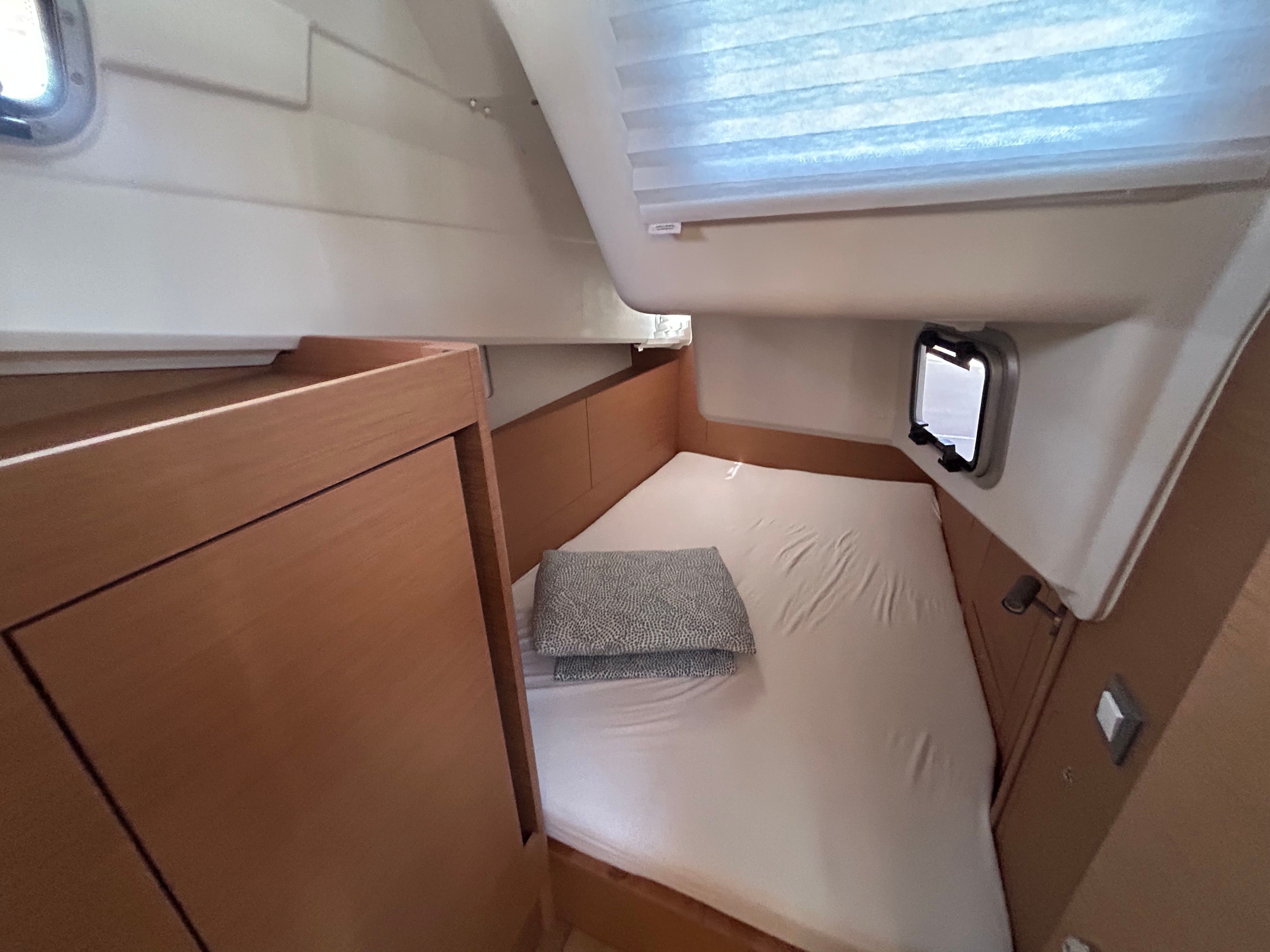 Jeanneau Sun Odyssey 410 | Mare