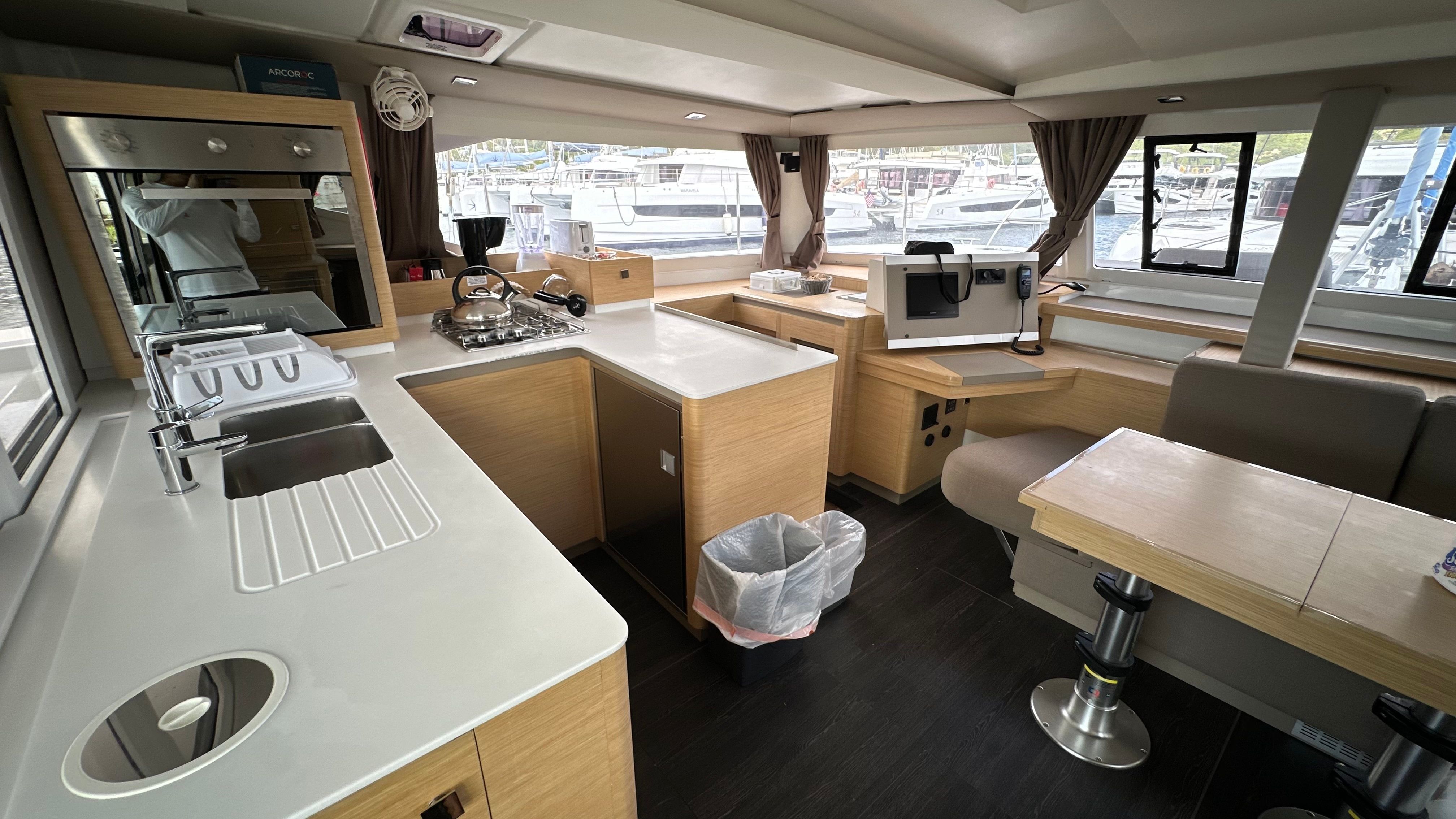 Fountaine Pajot Astrea 42 | Libertas