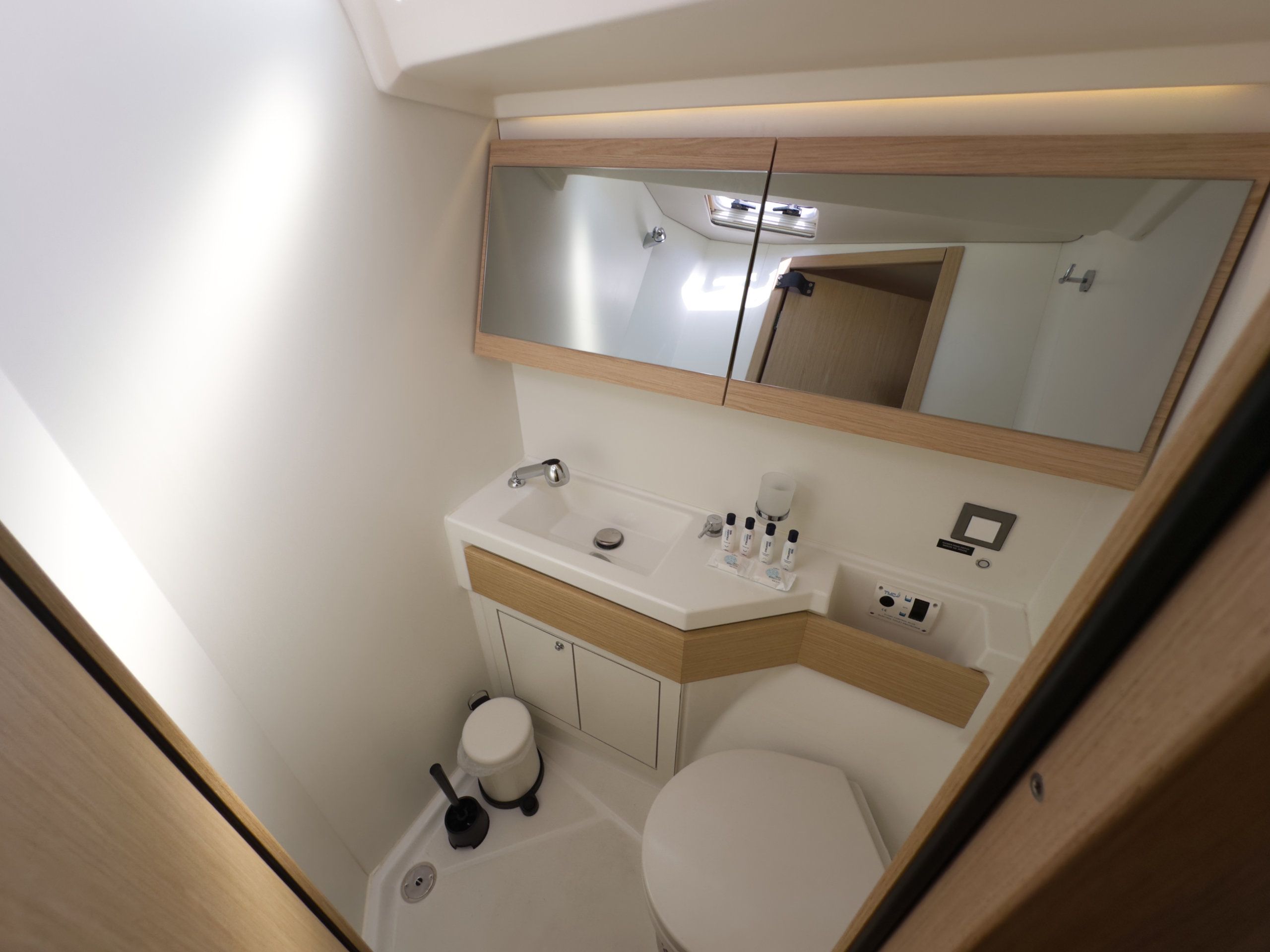 Beneteau Oceanis 46.1 | Sail Away