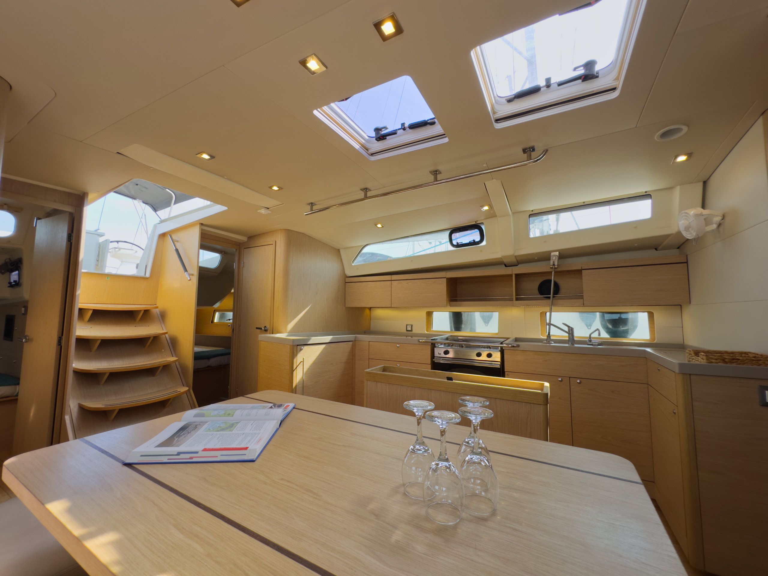 Beneteau Oceanis 46.1 | Sail Away