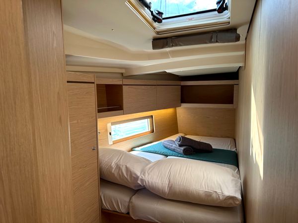 Beneteau Oceanis 46.1 | Sail Away