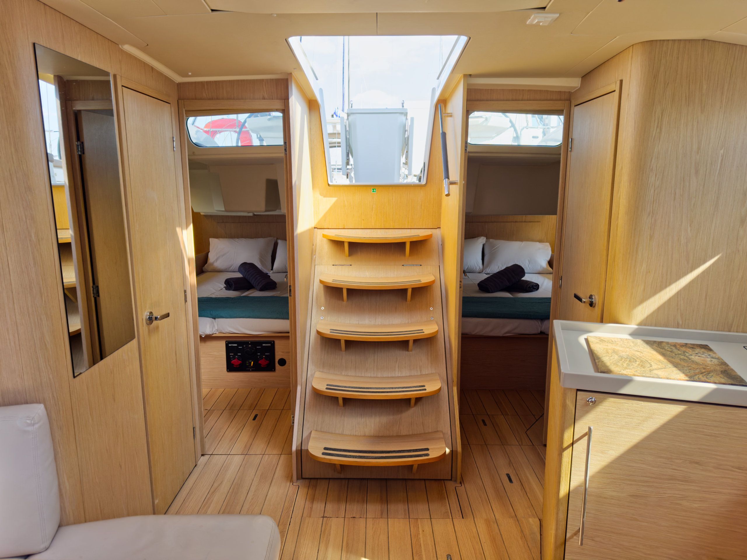 Beneteau Oceanis 46.1 | Sail Away