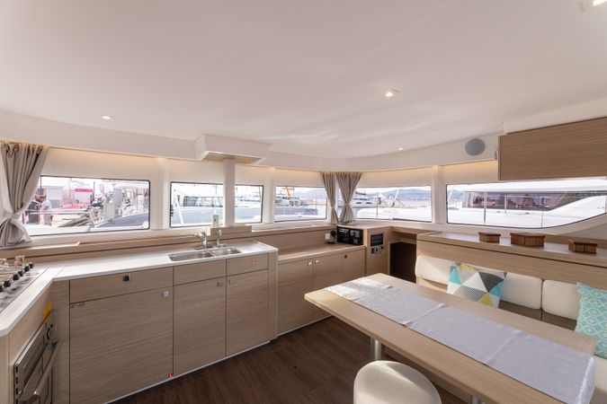 Lagoon 43 | La Rose