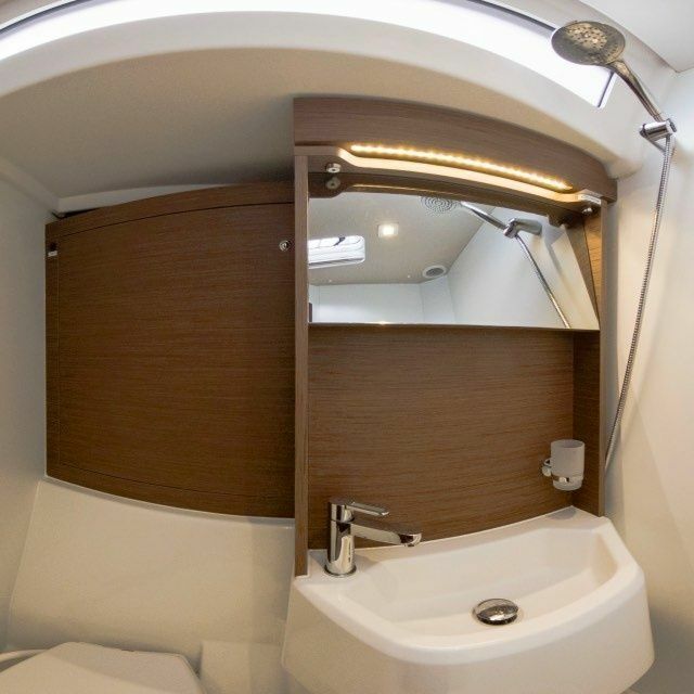 Beneteau Oceanis 51.1 | Mary-Anne