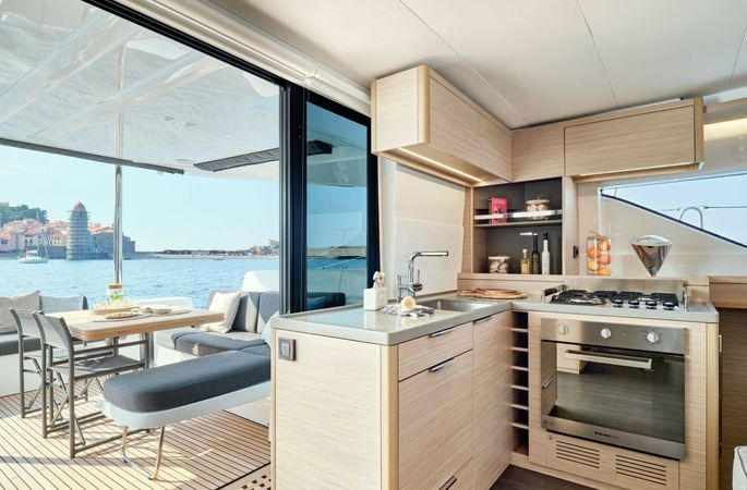 Lagoon 51 | Effie Star